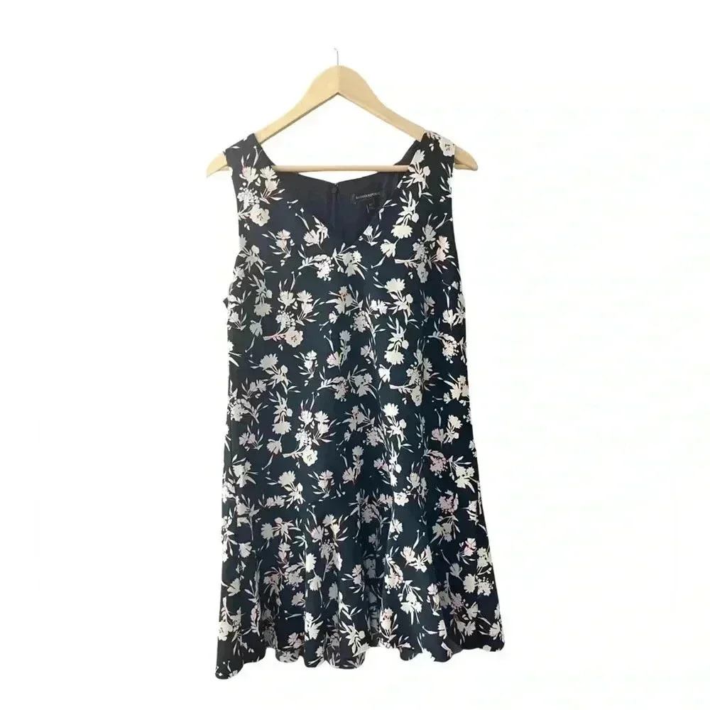 Banana Republic Womens Dress size 10 Sheath Sleeveless Zip Back Lined